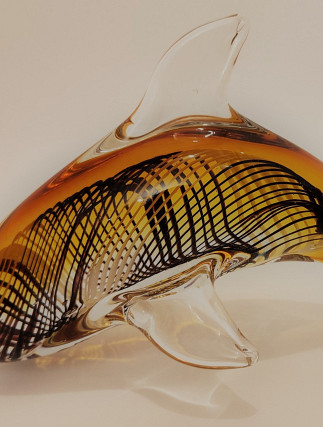 Dolphin glass