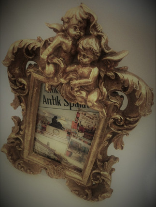 Retro Photo Frame