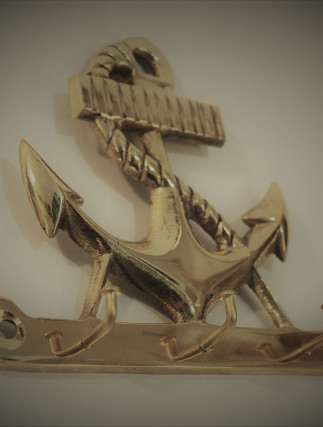 Anchor keys holder