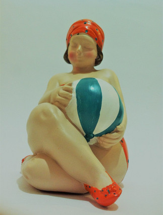 Bathing Figurine Pin Up