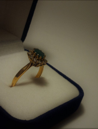 Gold Ring Emerald
