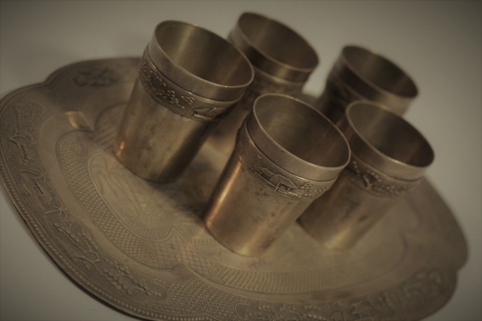 Silver Tray and 5 Cups