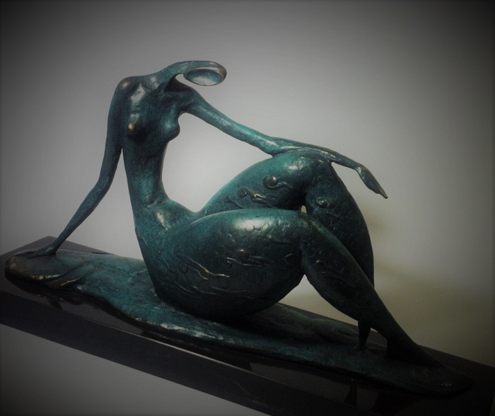 Sitting Abstract Nude Lady Bronze