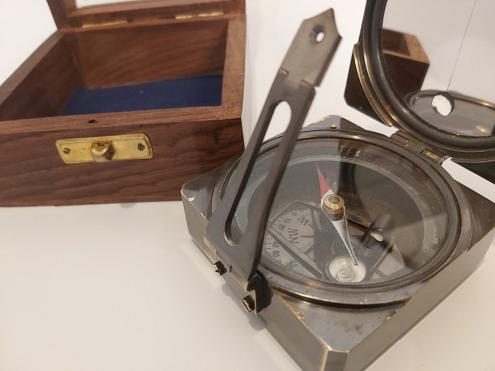 Antique Compass with box | Antik Spalato Shop