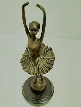 Ballerine Sculpture