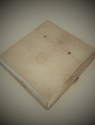 Cigarette Case Silver with Ruby