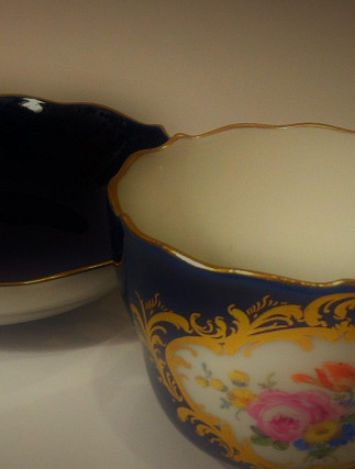 ANTIQUE MEISSEN COBALT CUP & SAUCER