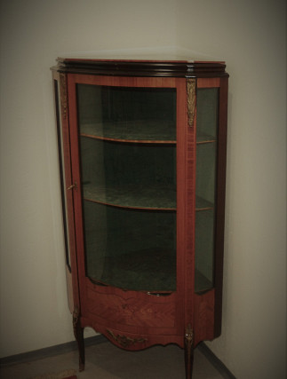 Corner Showcase Louis XV