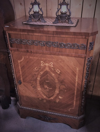Mini Bar Cabinet