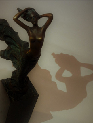 Bronze Figurine "Dress"