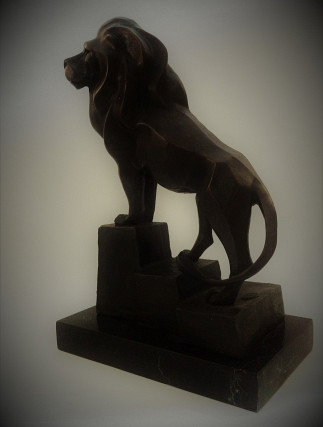 Lion Bronze