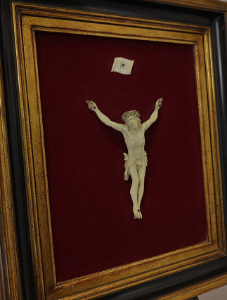 Crucifix Ivory
