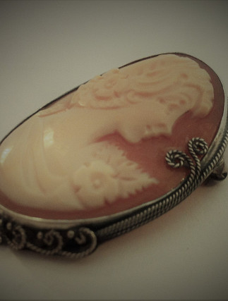 Brooch / Pendant Cameo