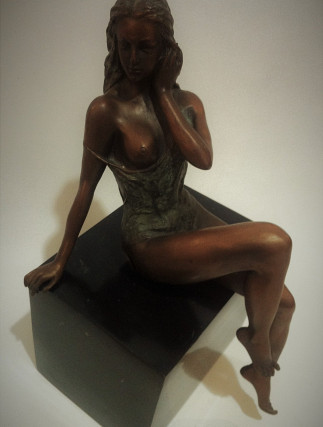 Sitting Nude Female Sculpture